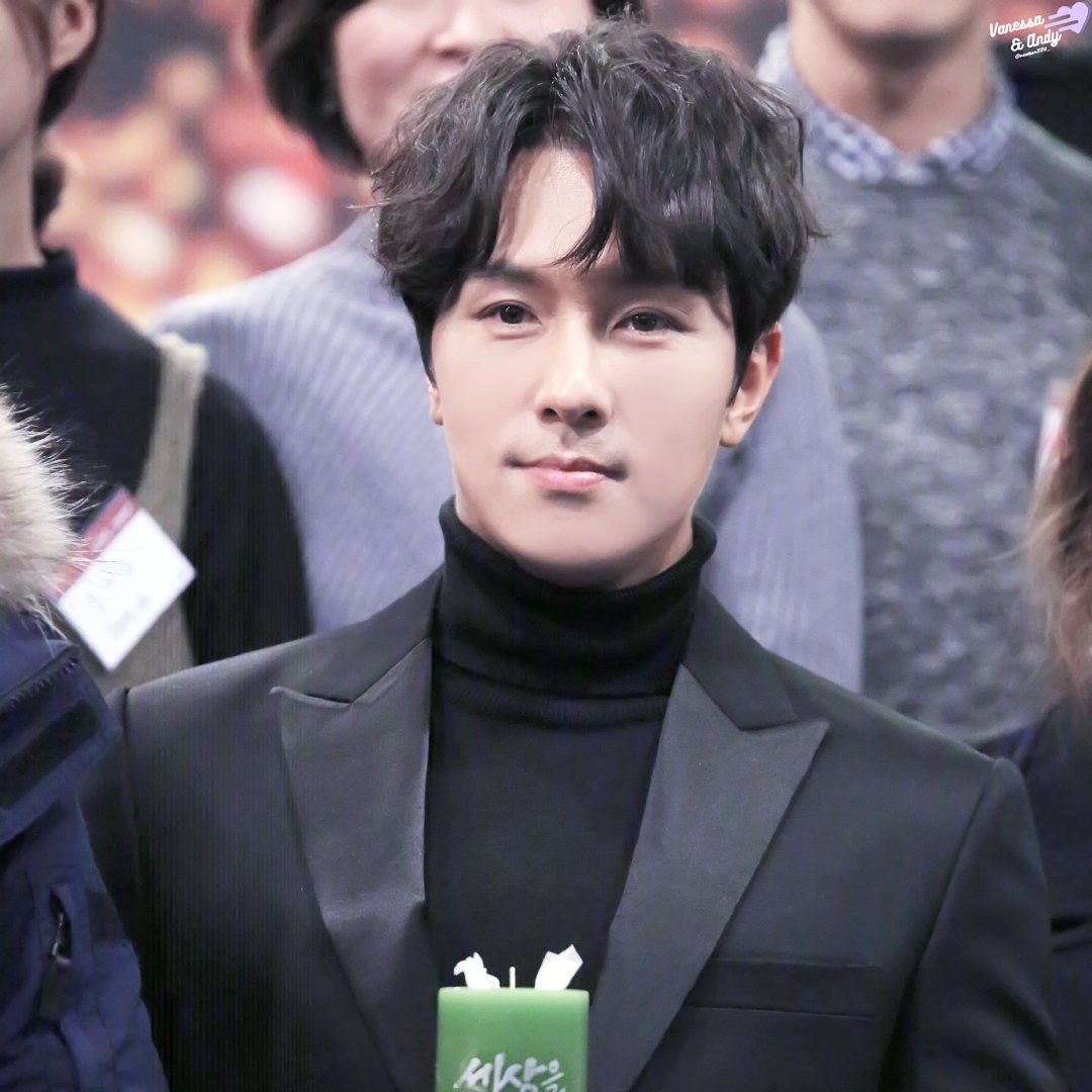 Behind-the-scenes cut of Kim Dongwan (SHINHWA)