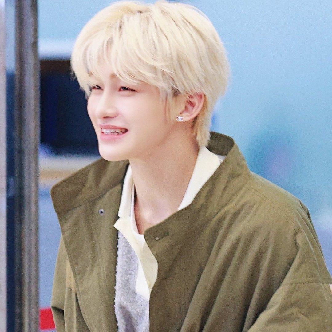 Potret di balik layar Jihoon (TWS)