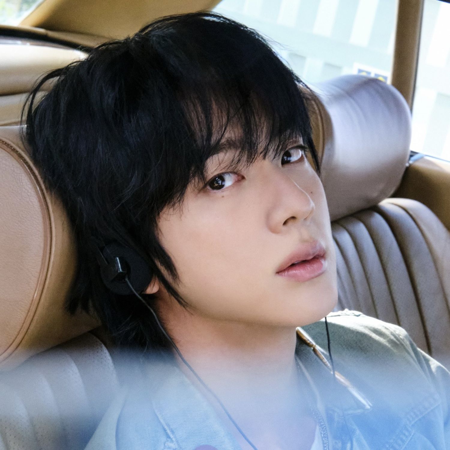 Behind-the-scenes cut of Jin (BTS)