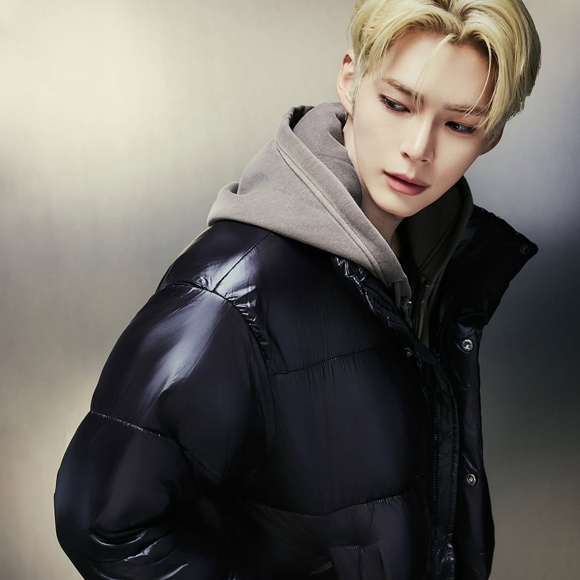 成韩彬 (ZEROBASEONE)粉丝拍下的瞬间