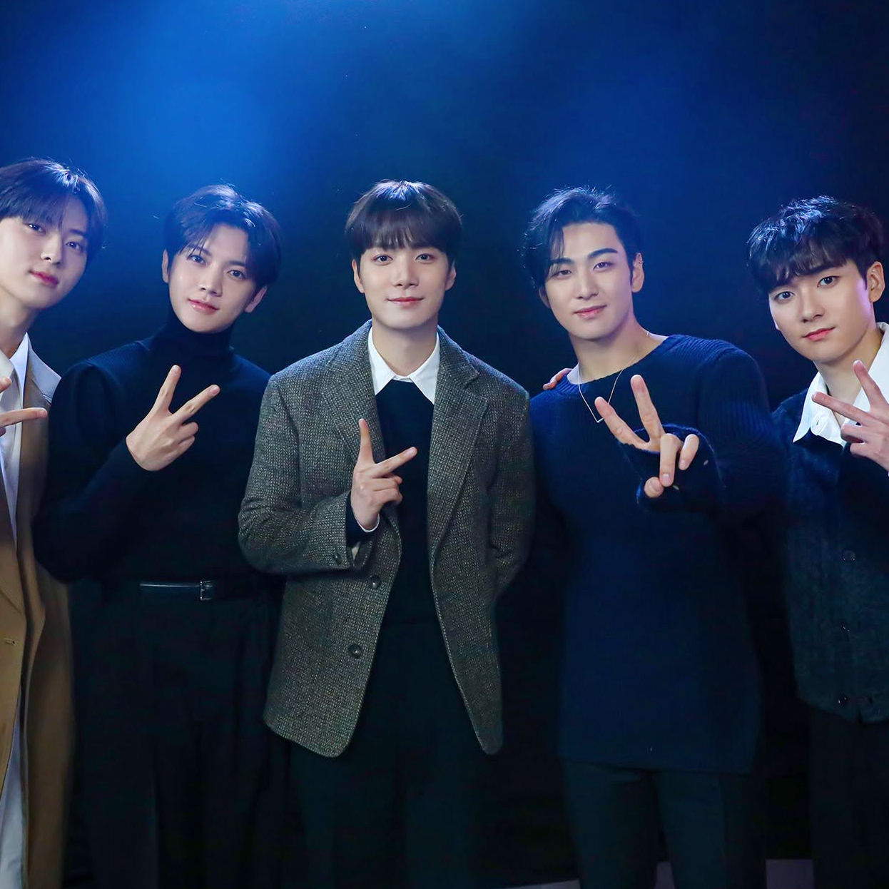 Latest photo of NU'EST