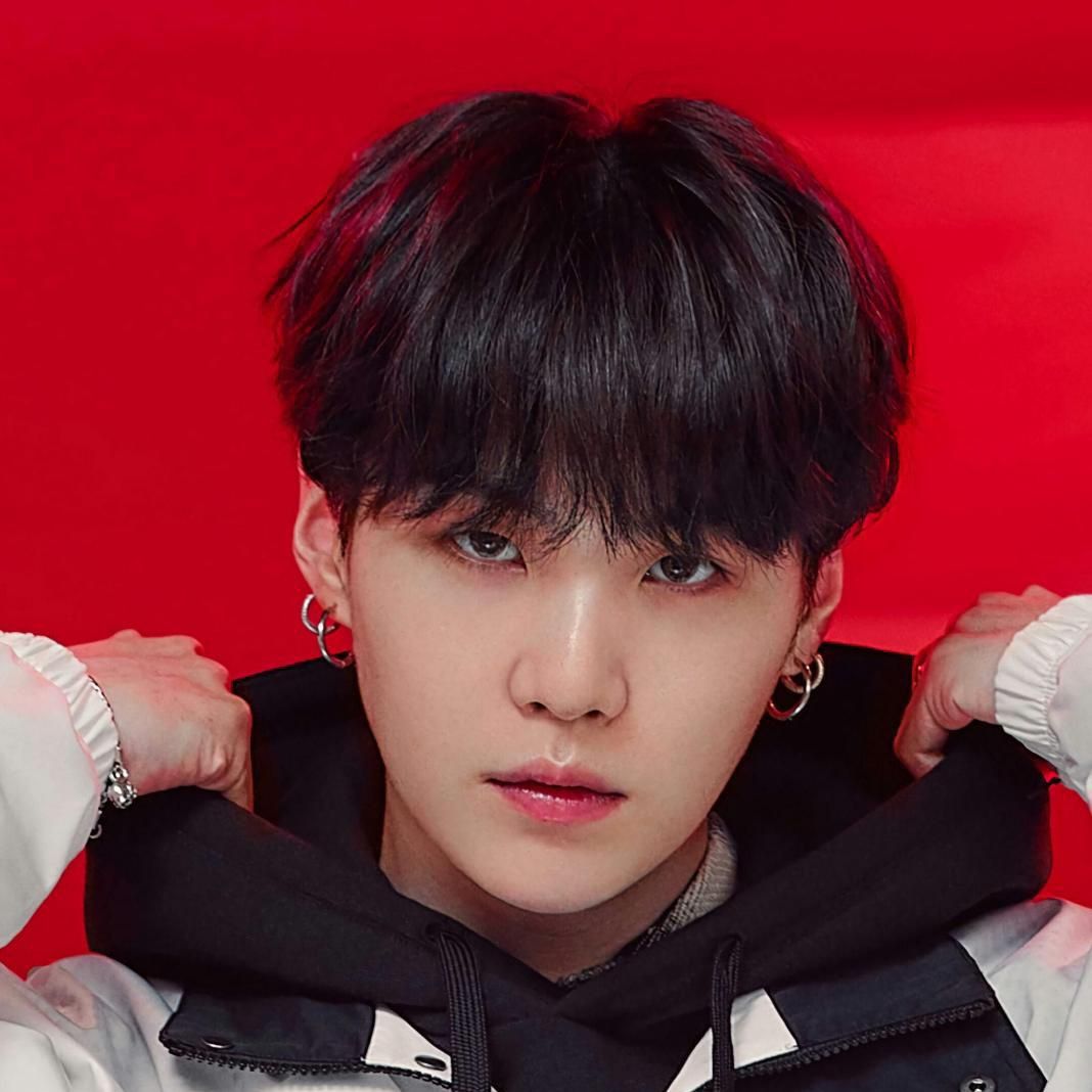 Latest photo of SUGA (BTS)