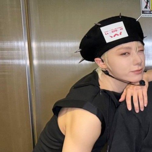 Behind-the-scenes cut of ONEUS