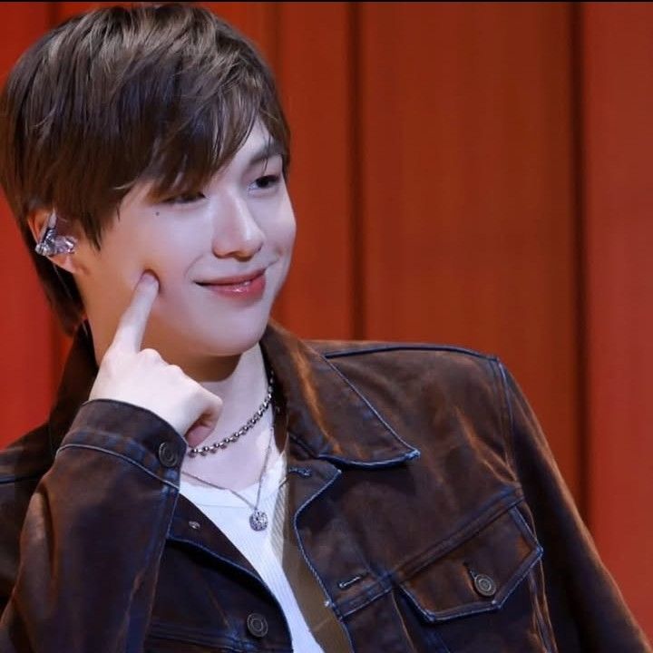 Latest photo of Kang Daniel