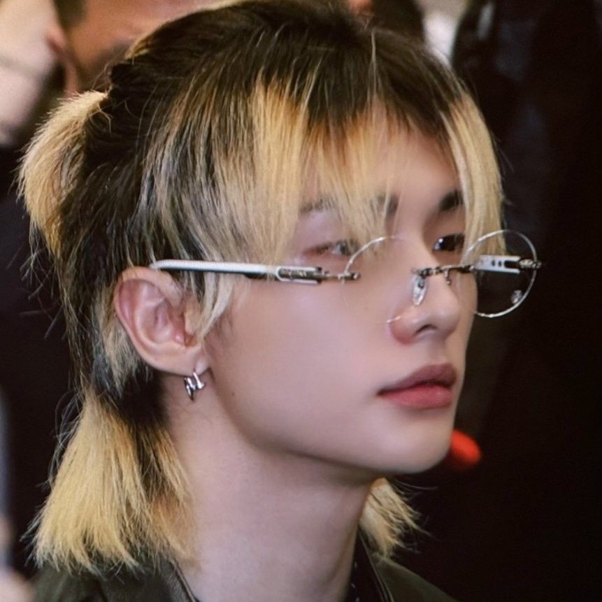 Latest photo of Hyunjin (Stray Kids)