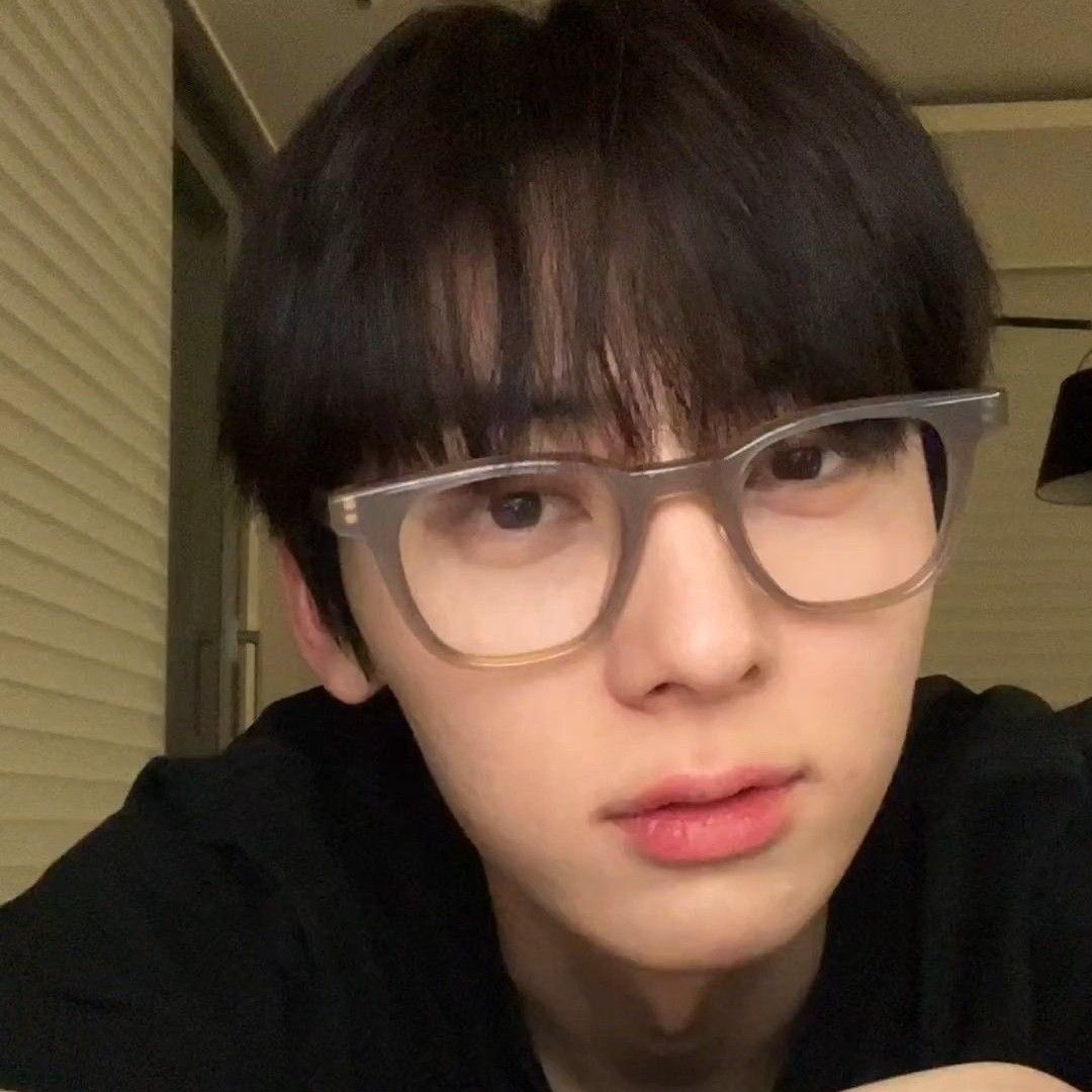 Latest photo of Hwang Minhyun
