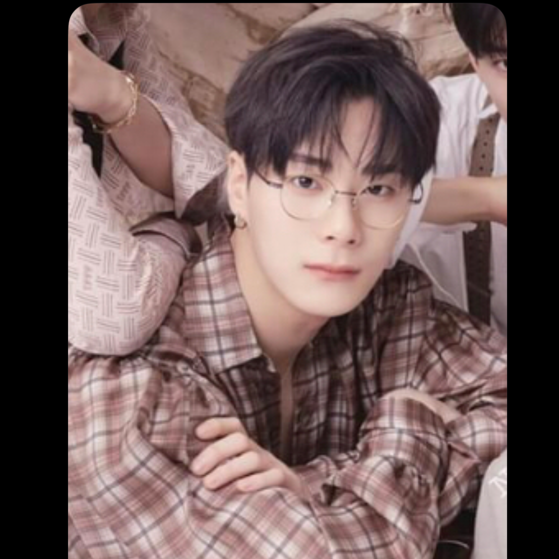 문빈 (아스트로)의 비하인드 컷