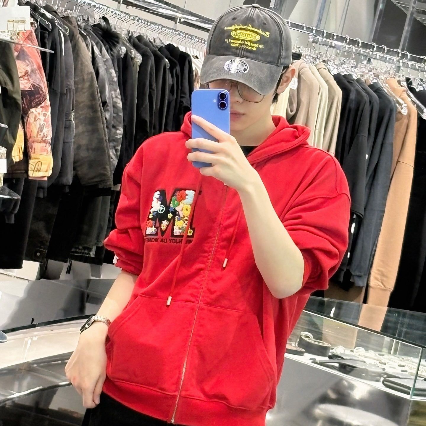 金泰来 (ZEROBASEONE)粉丝拍下的瞬间