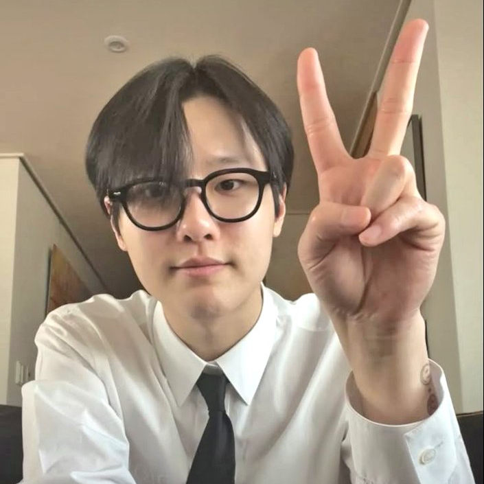 Behind-the-scenes cut of WOODZ