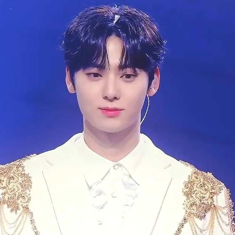 Recent activity shot of Hwang Minhyun