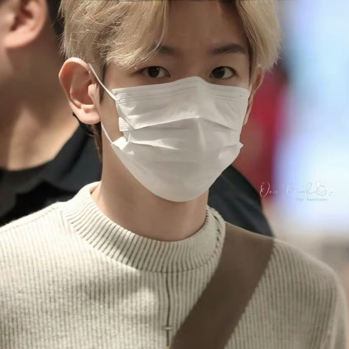 Latest photo of Baekhyun (EXO)