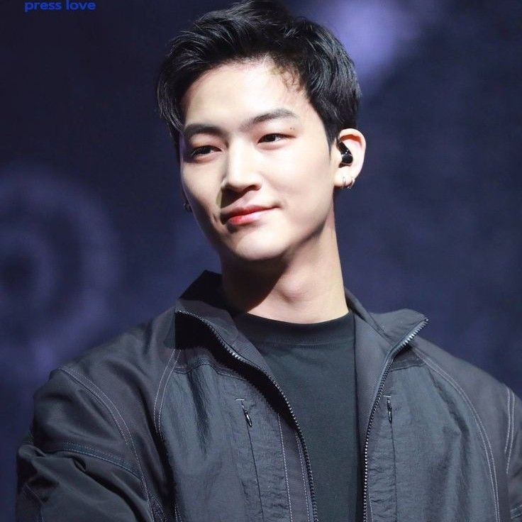 Recent activity shot of JAY B (GOT7)