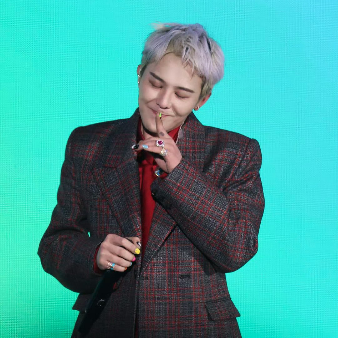 G-DRAGON (BIGBANG)的最新活動照片