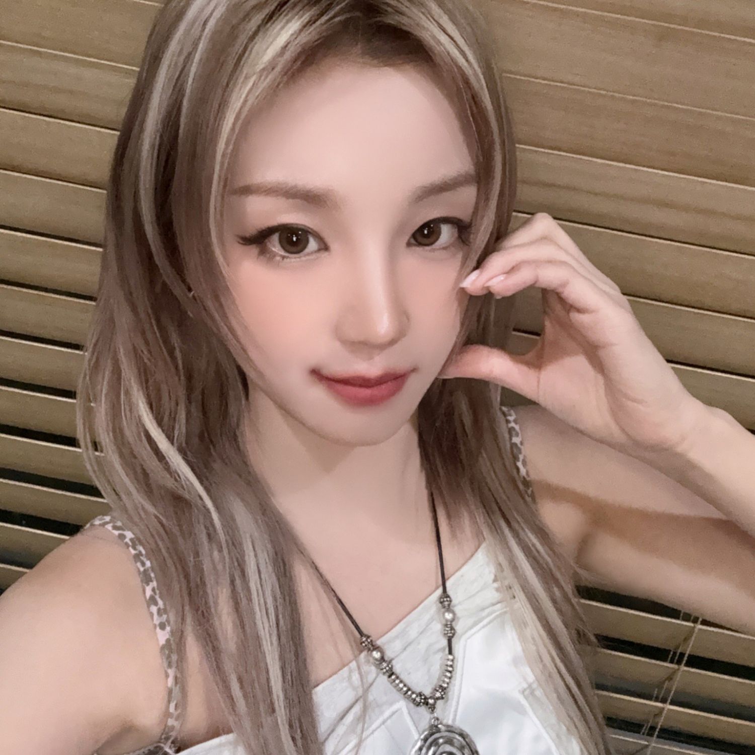 Latest photo of Yuqi (i-dle)