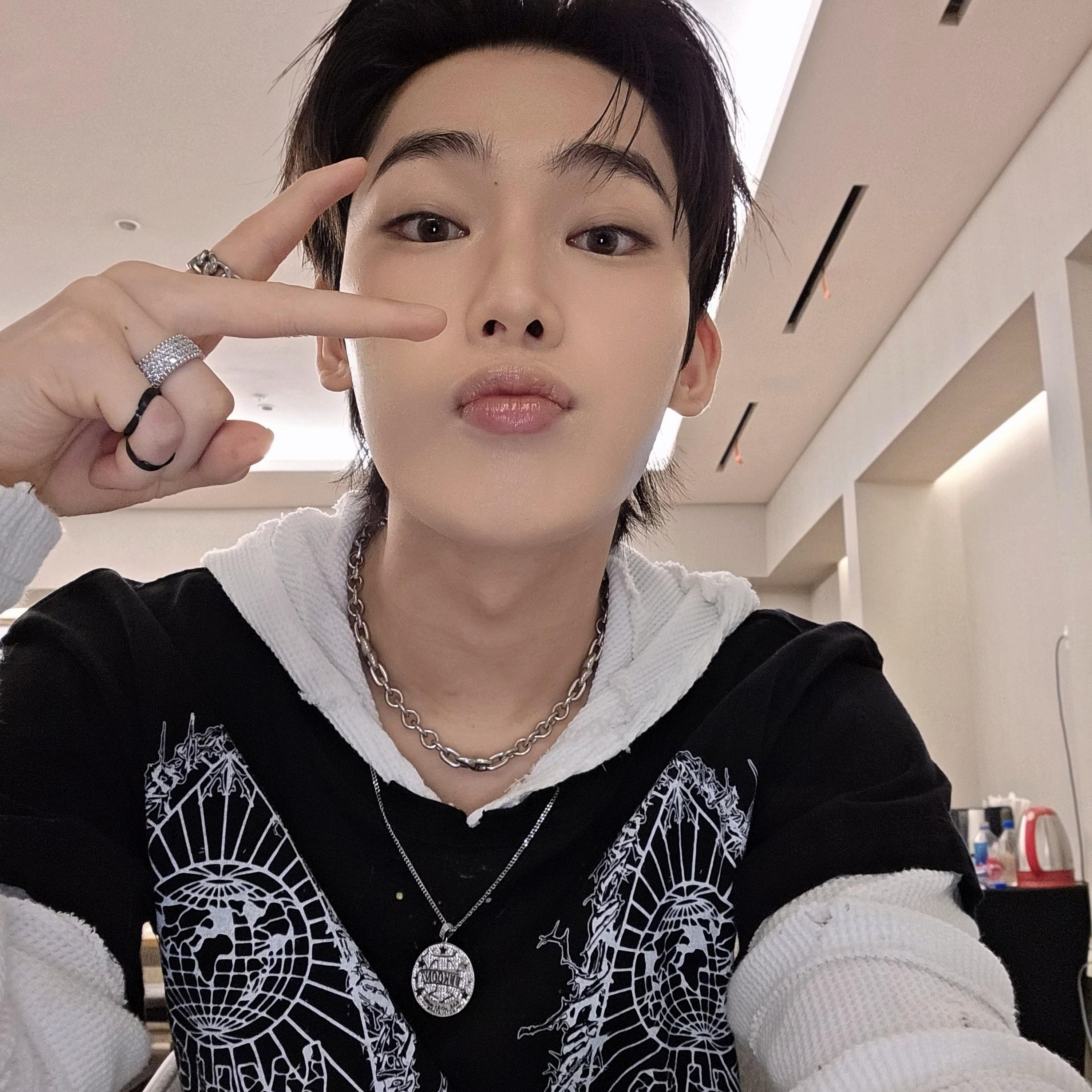 선우 (ENHYPEN)의 비하인드 컷