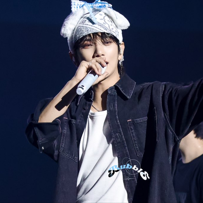 Recent activity shot of Joshua (SEVENTEEN)