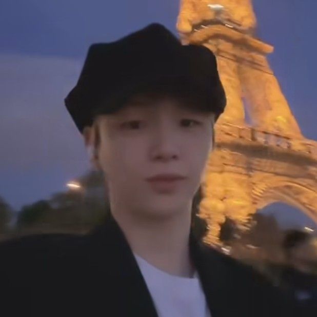 Latest photo of Kang Daniel