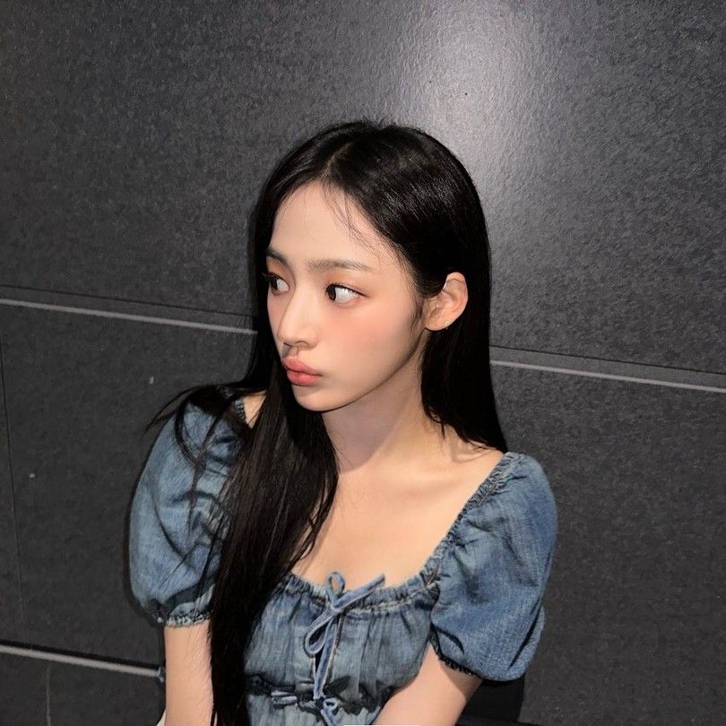 Latest photo of Minji (NewJeans)