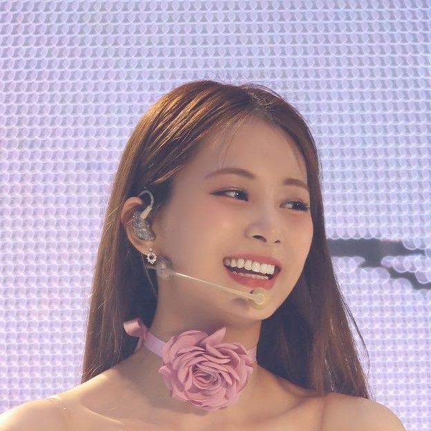 A moment captured by Tzuyu (TWICE)'s fan