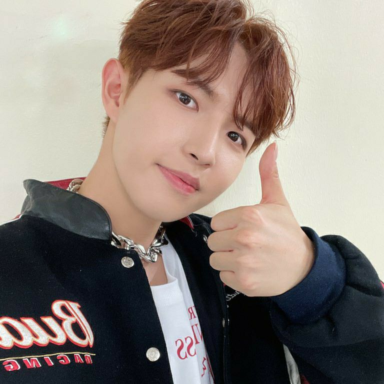 Foto terbaru Kim Jaehwan