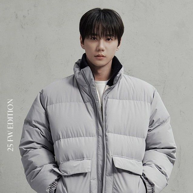 Behind-the-scenes cut of Lee Junyoung