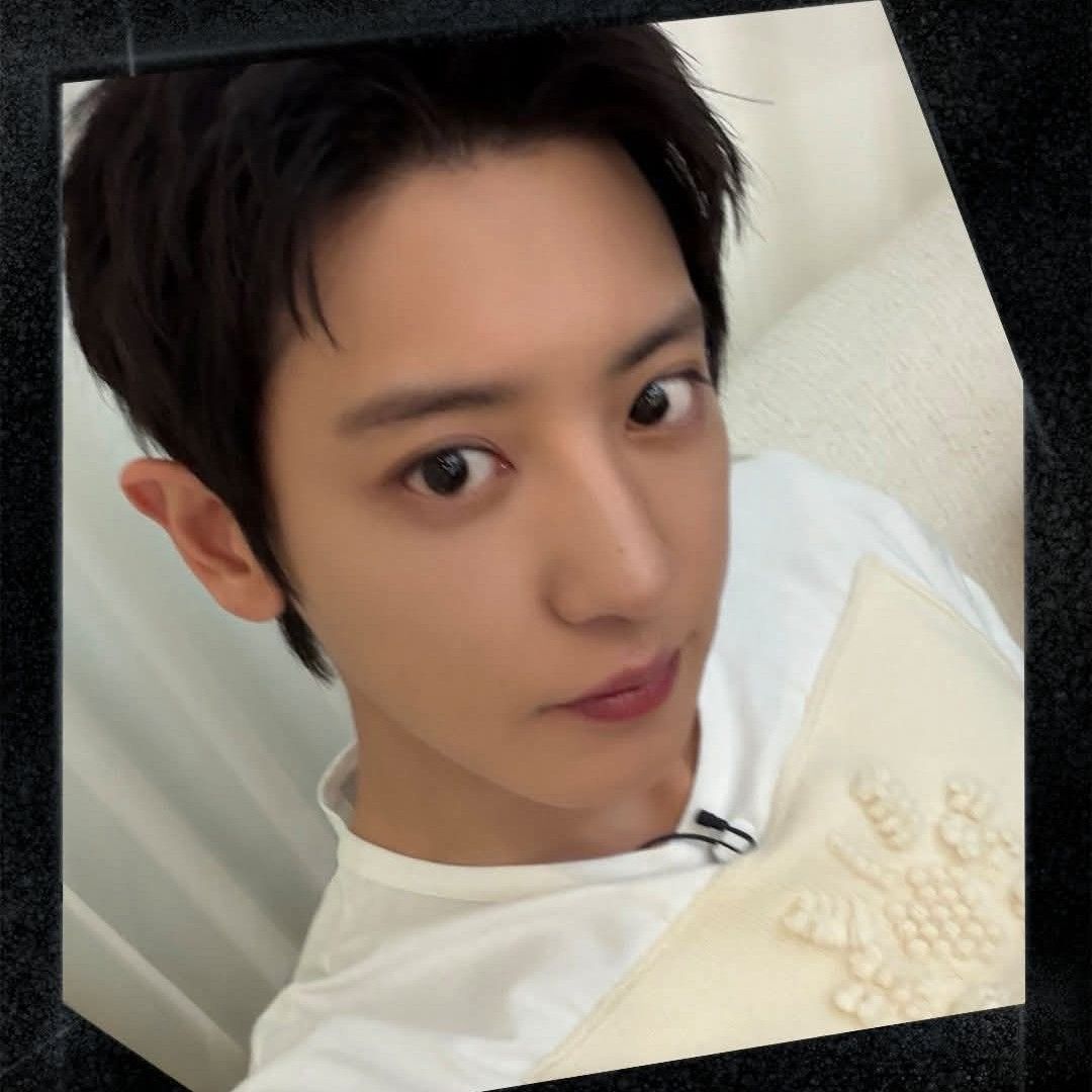 Momen yang diabadikan oleh penggemar Chanyeol (EXO)