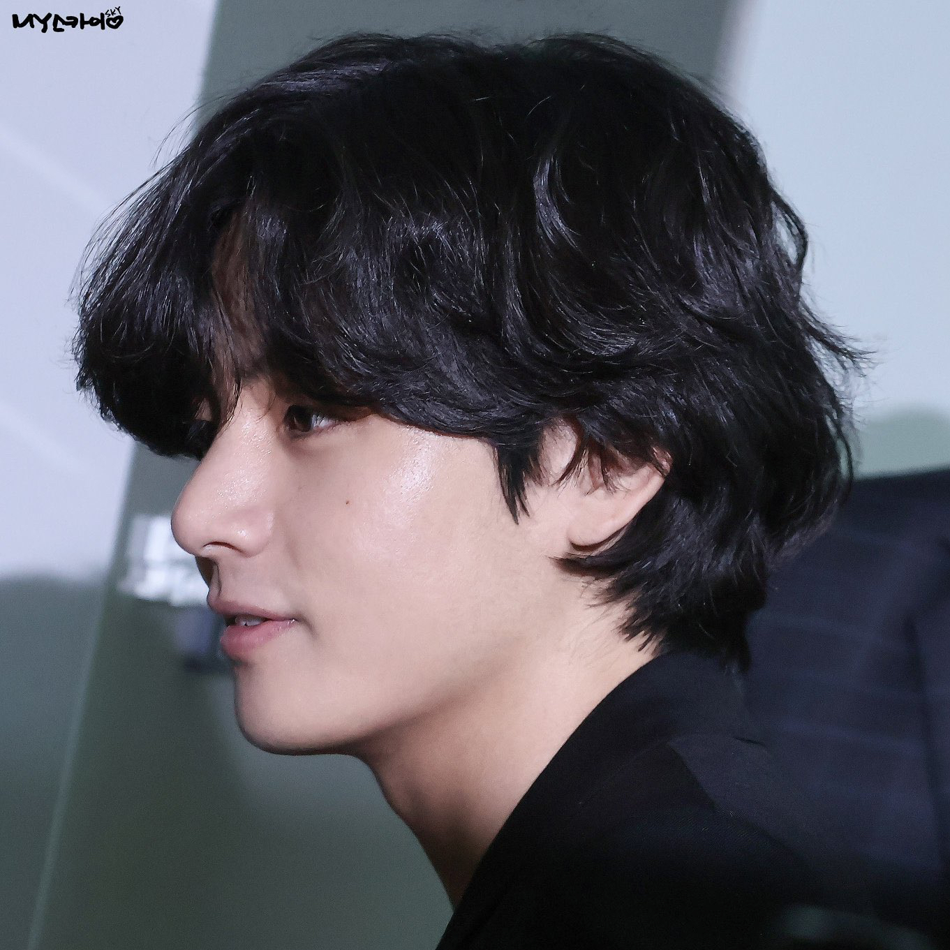 뷔 (방탄소년단) 최근 활동샷