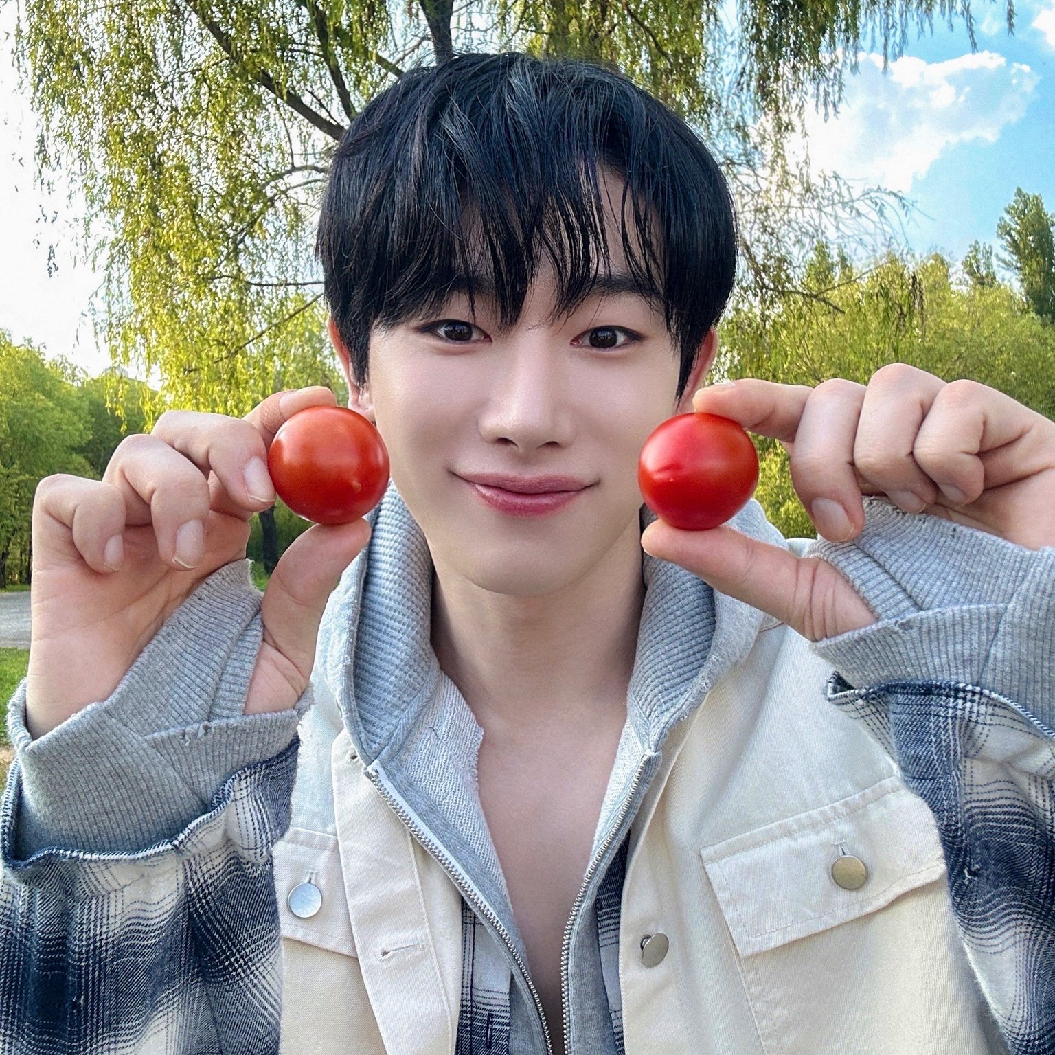 Behind-the-scenes cut of Wonho