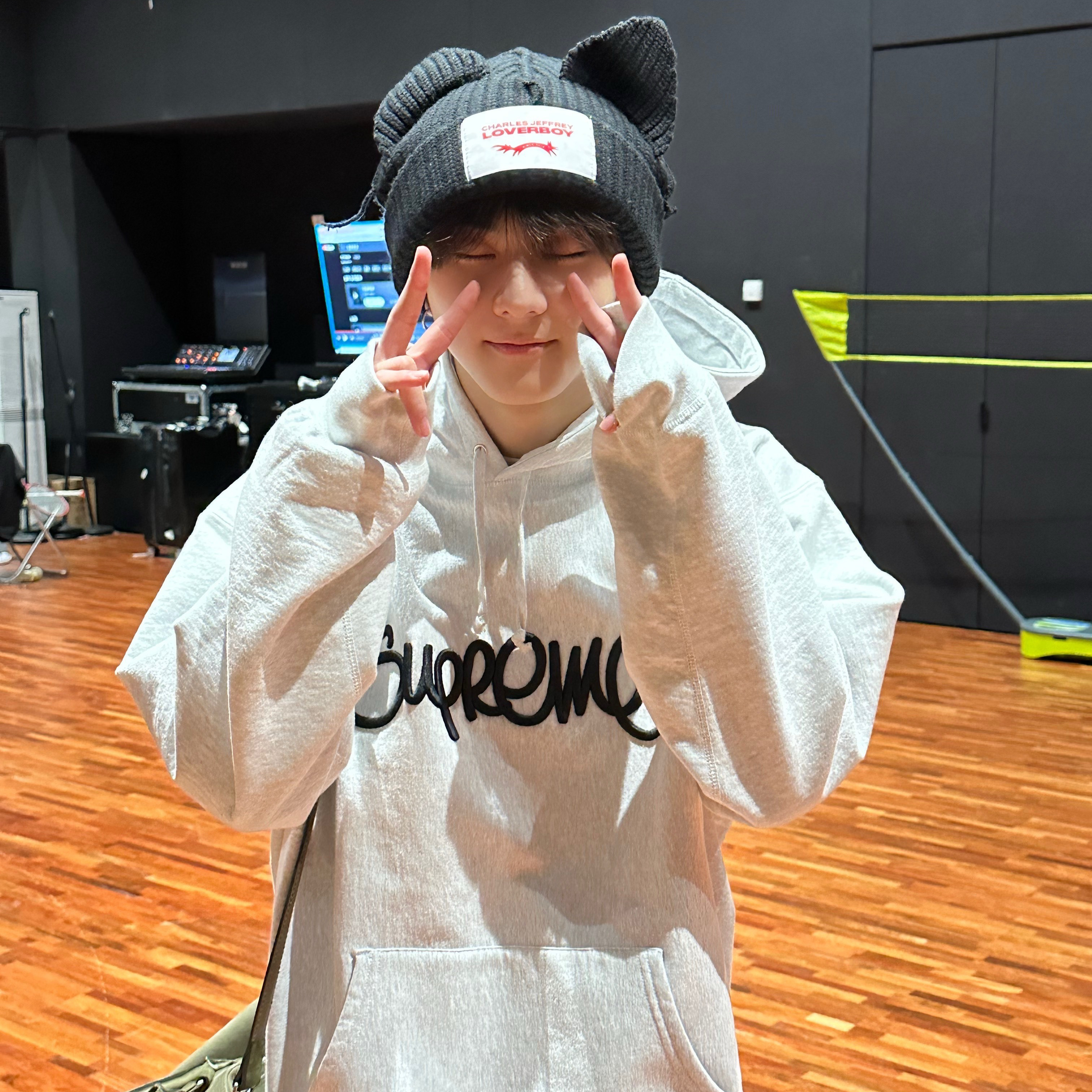 Latest photo of Jungwon (ENHYPEN)