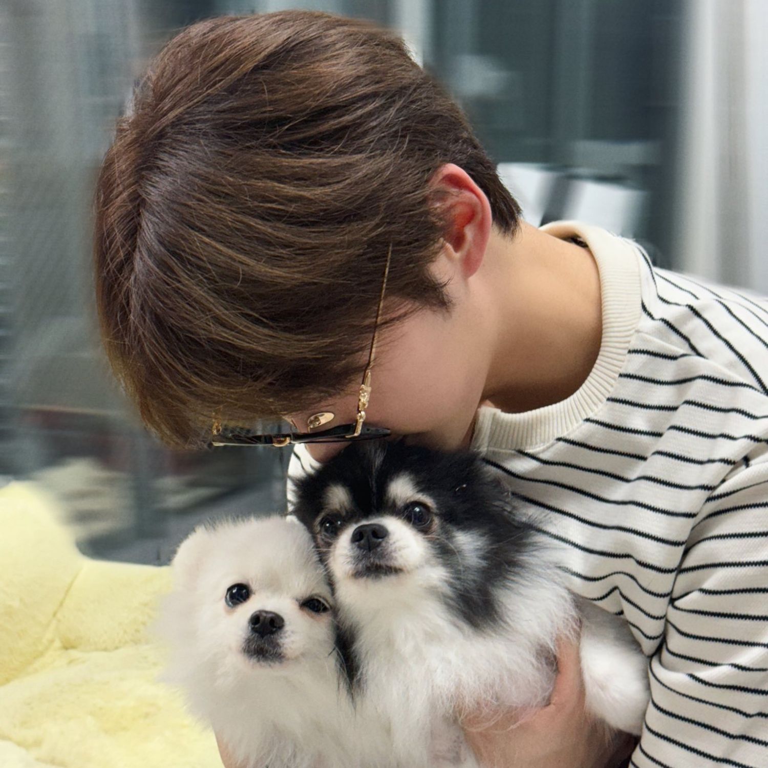 Behind-the-scenes cut of Sung Hanbin (ZEROBASEONE)