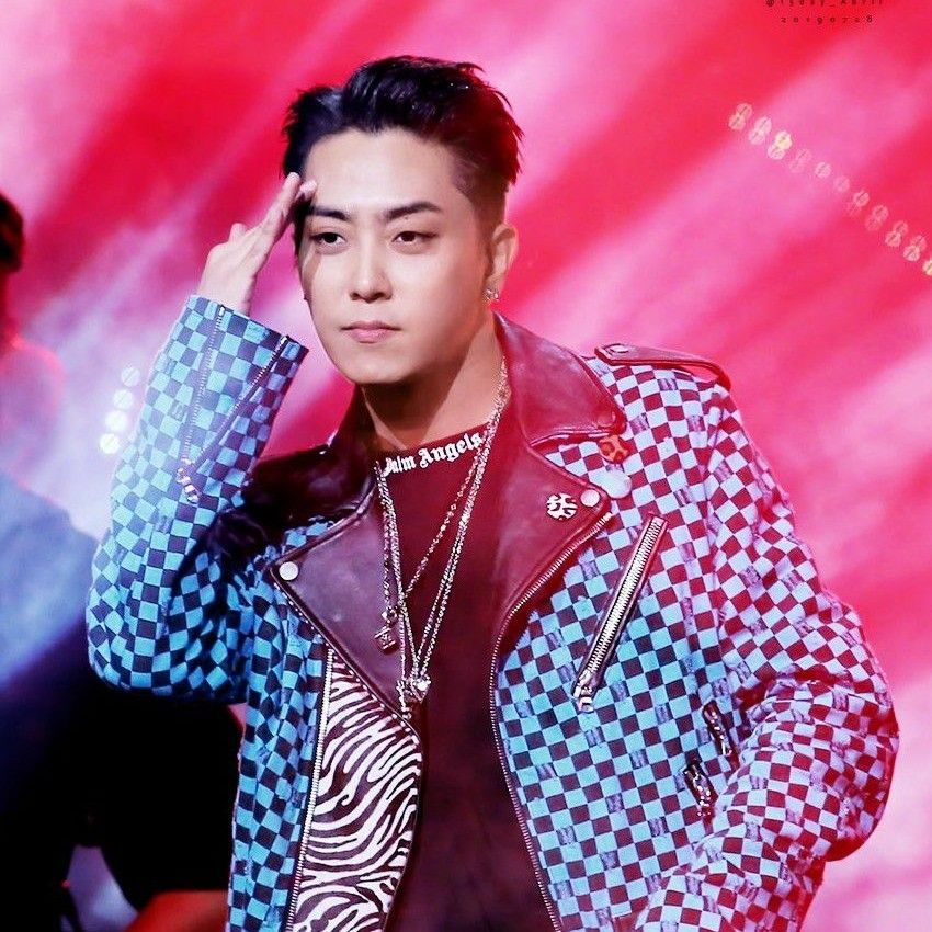 A moment captured by Eun Jiwon (SECHSKIES)'s fan