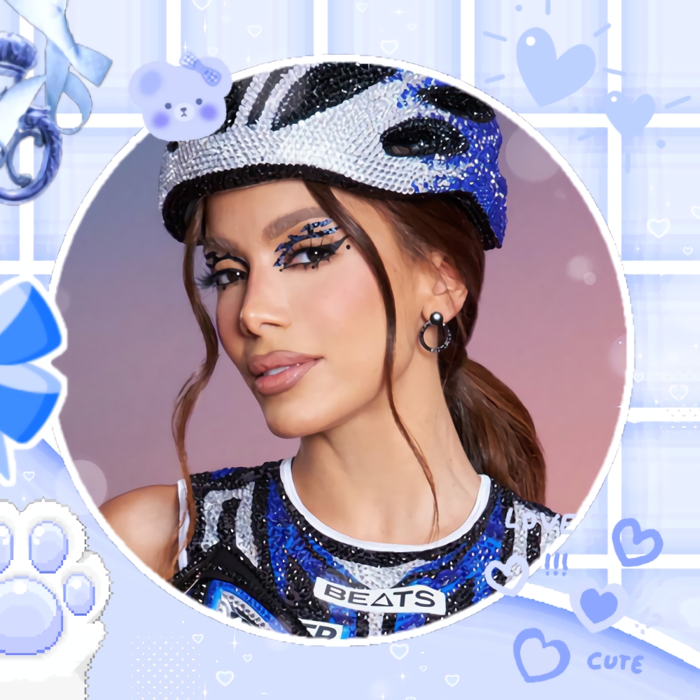 A moment captured by Anitta's fan