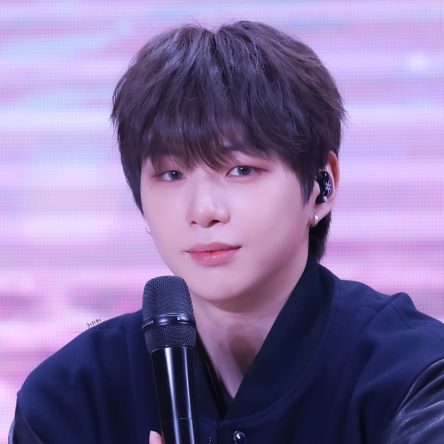 Momen yang diabadikan oleh penggemar Kang Daniel