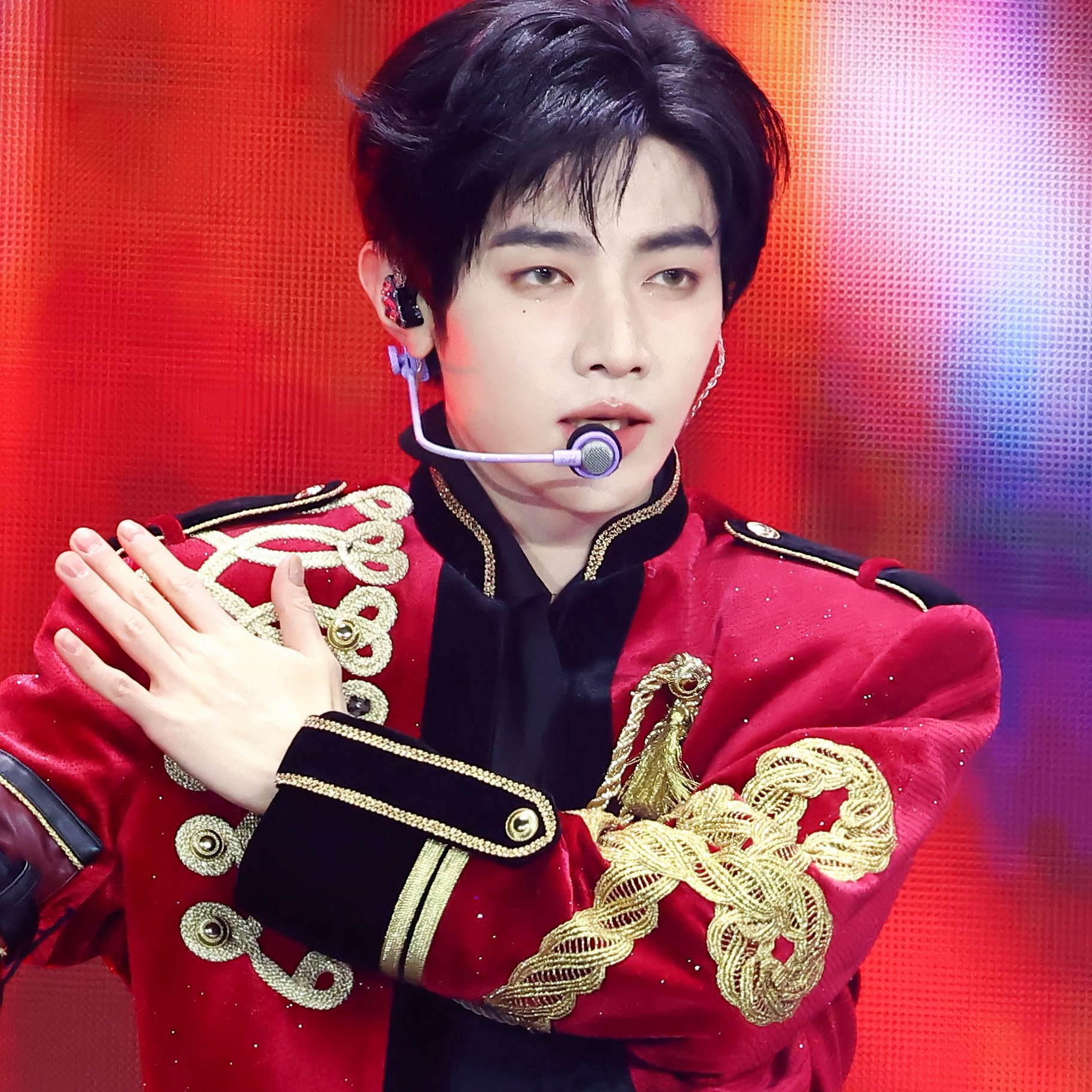 Foto terbaru Zhang Hao (ZEROBASEONE)