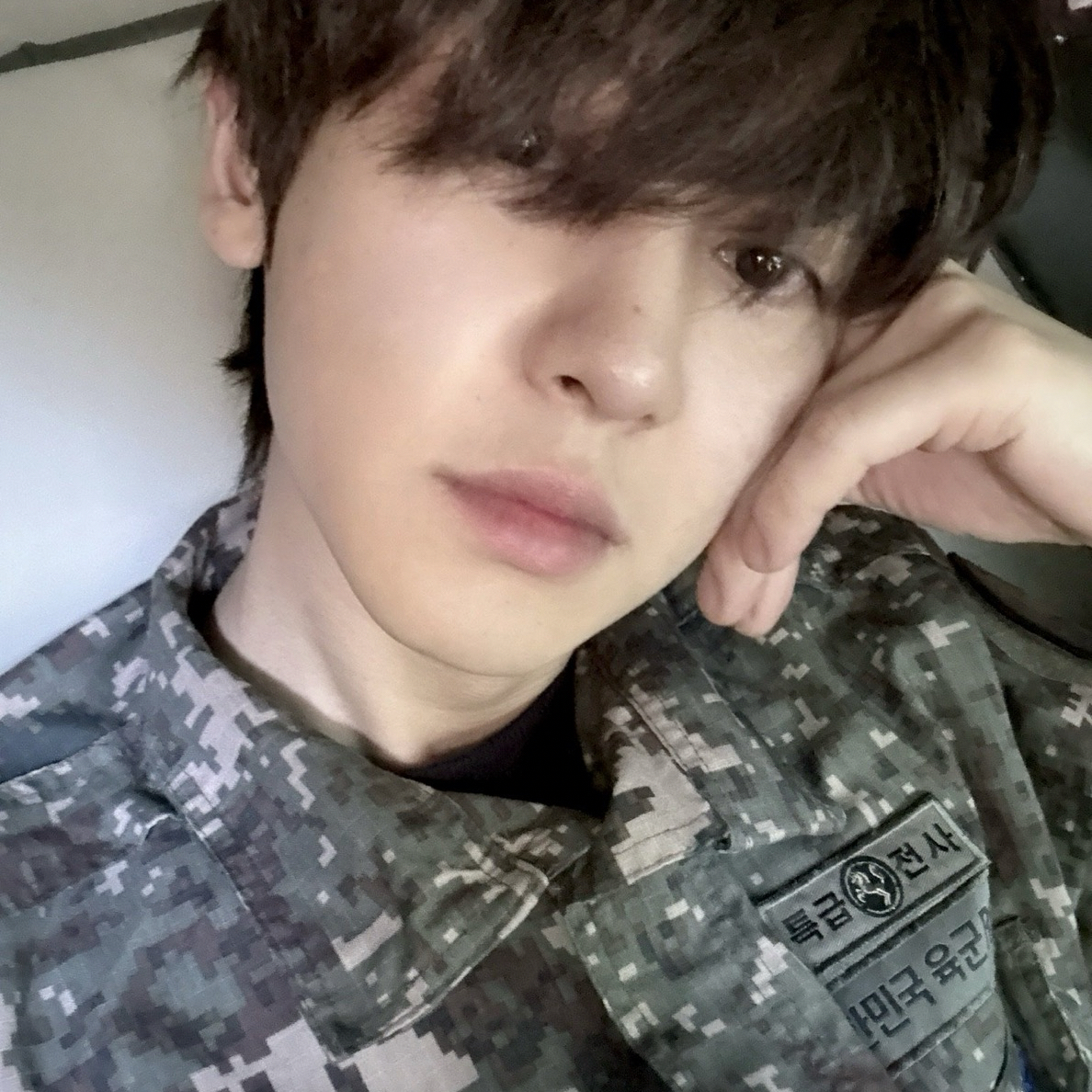 A moment captured by Chanyeol (EXO)'s fan