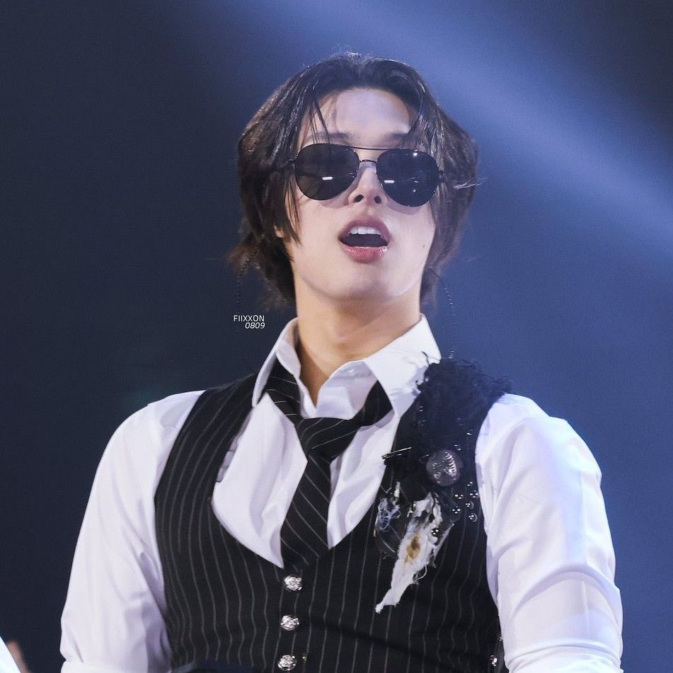 旼琦 (ATEEZ)的最新照片