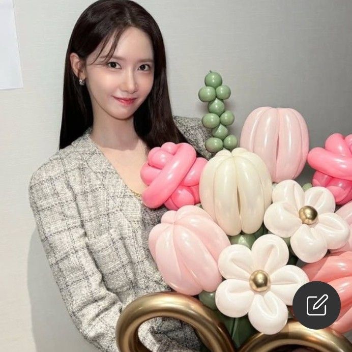 A moment captured by Yoona (Girls' Generation)'s fan