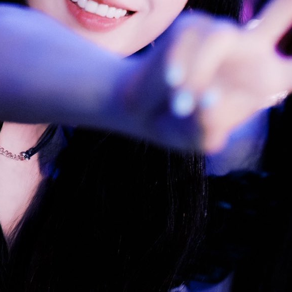 Recent activity shot of HaSeul (ARTMS)