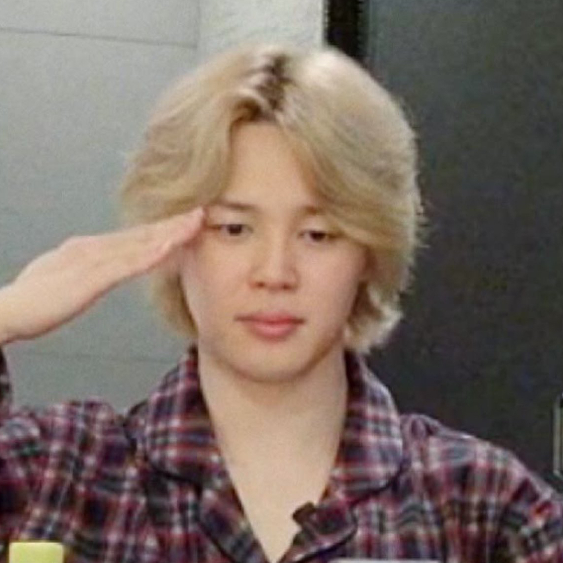 Foto aktivitas terbaru Jimin (BTS)