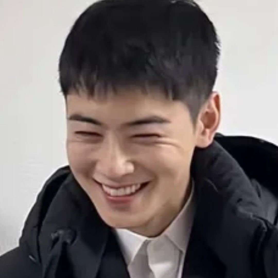 A moment captured by Eunwoo (ASTRO)'s fan