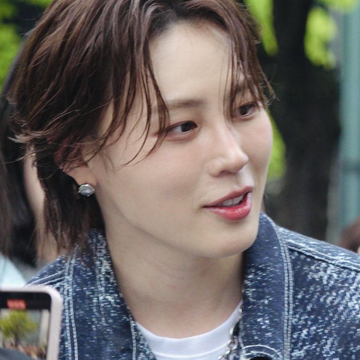 Behind-the-scenes cut of Ha Sungwoon