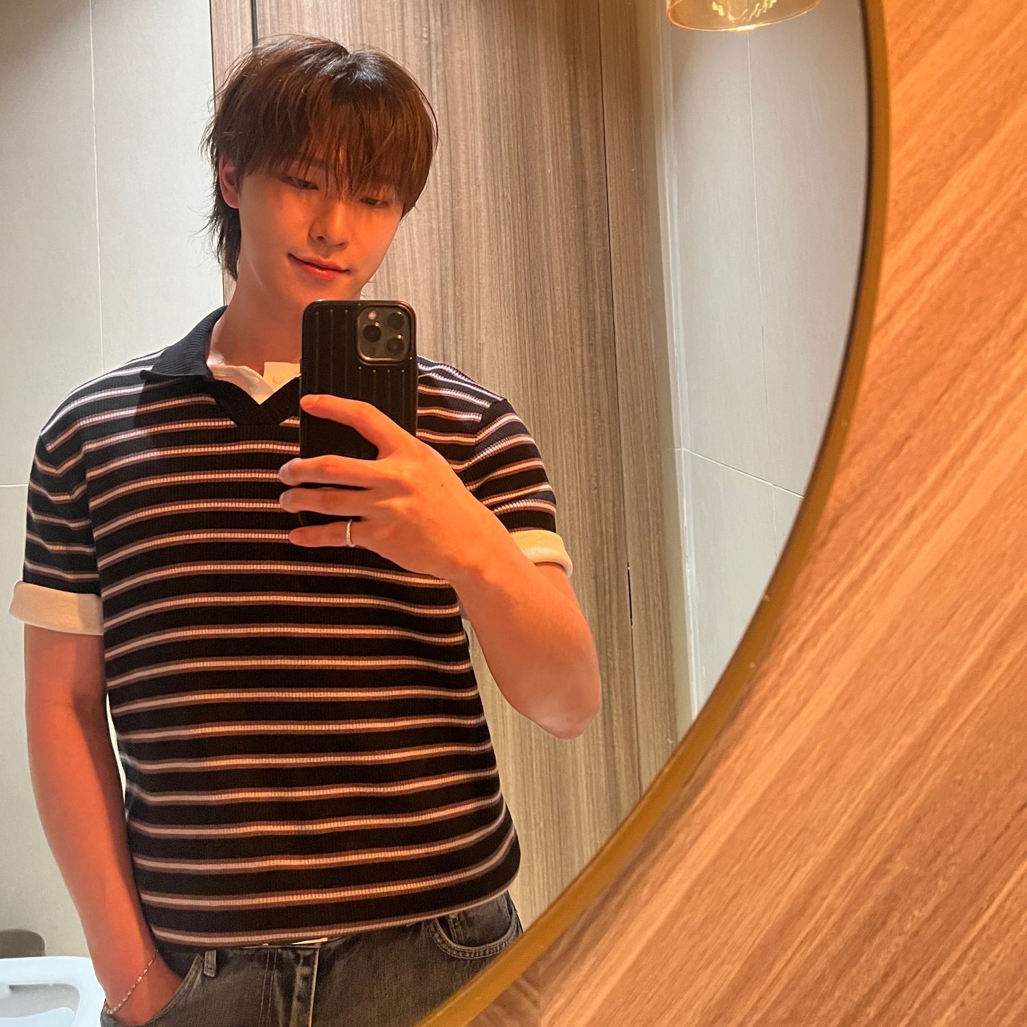 A moment captured by Dino (SEVENTEEN)'s fan
