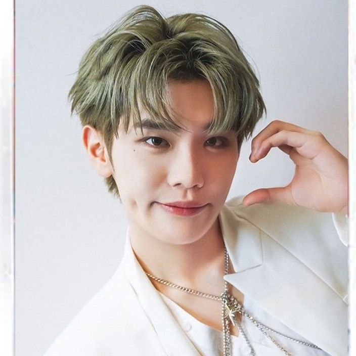 A moment captured by Kim Taerae (ZEROBASEONE)'s fan