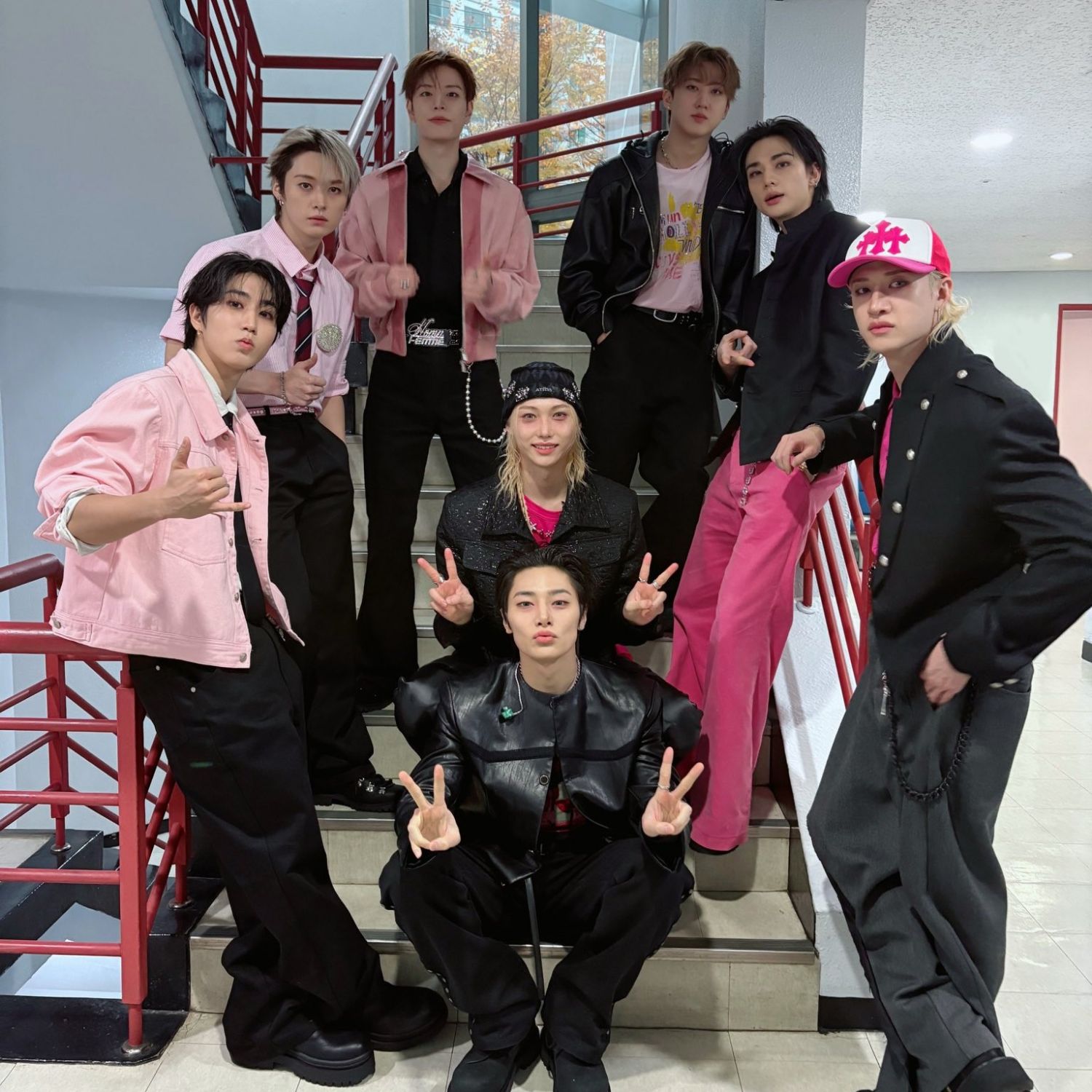 Behind-the-scenes cut of Stray Kids