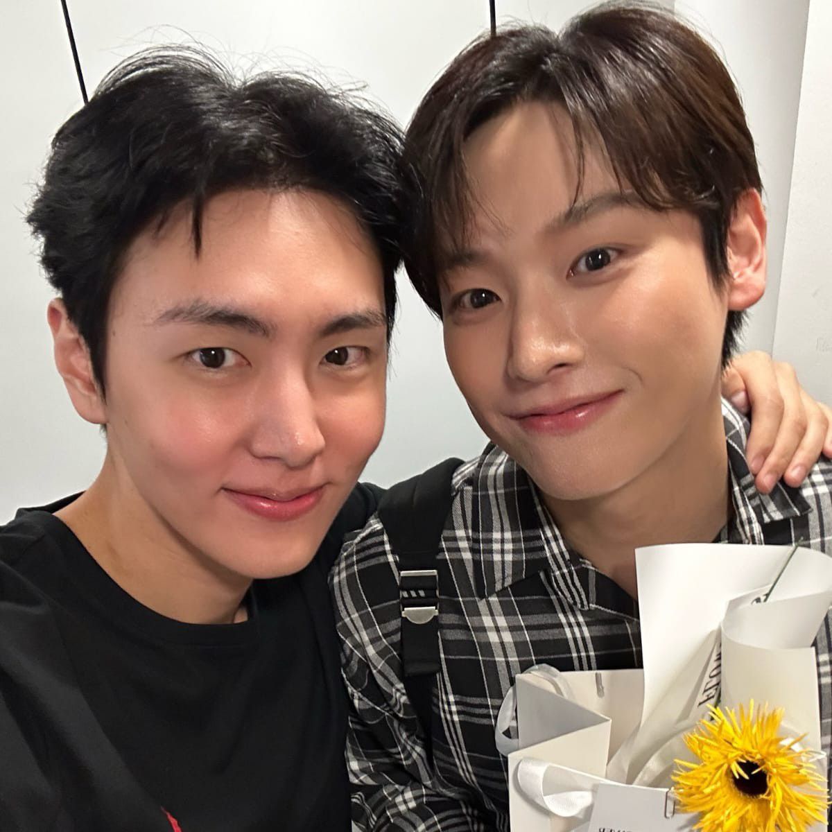 Behind-the-scenes cut of SF9