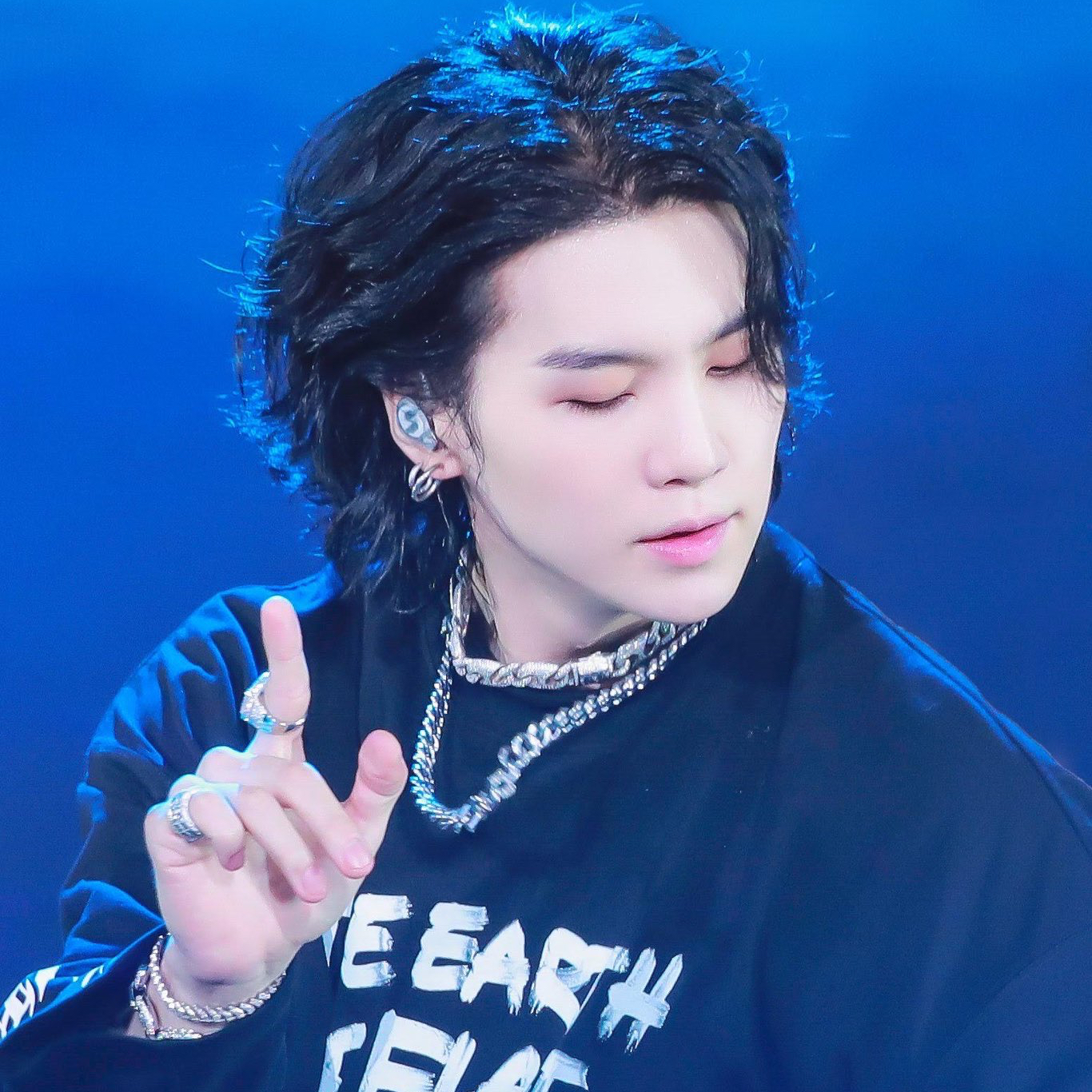 SUGA (防彈少年團)的最新活動照片