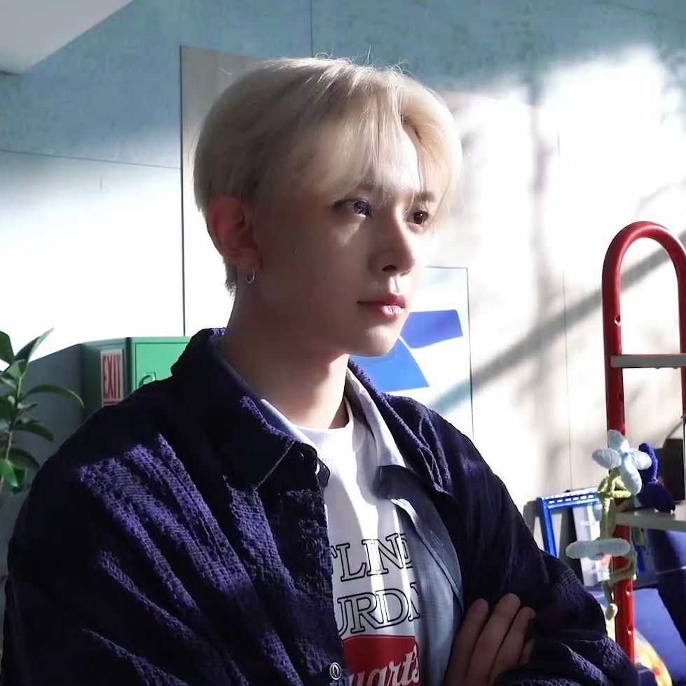 羲承 (ENHYPEN)的最新照片