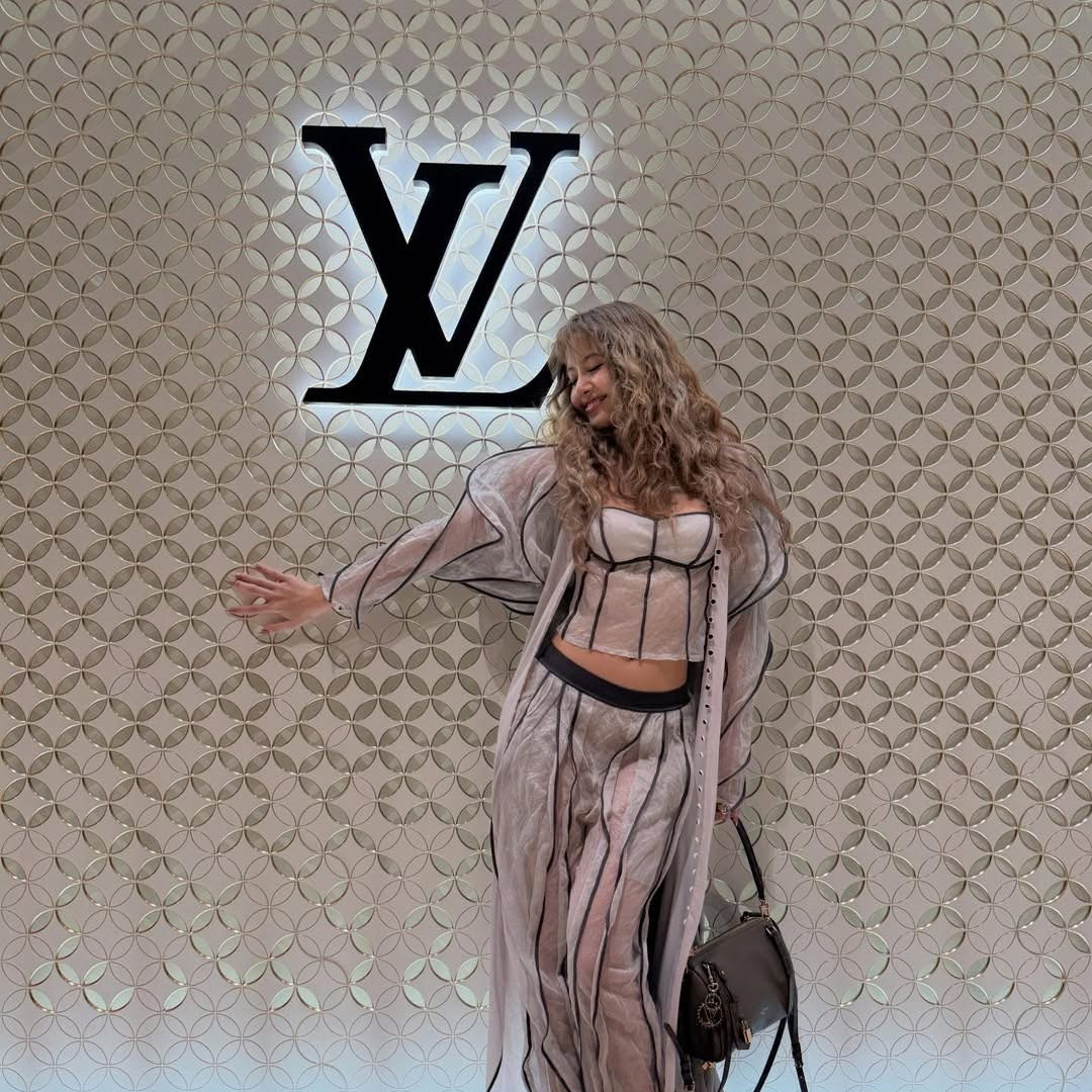 리사 (BLACKPINK) 최근 활동샷