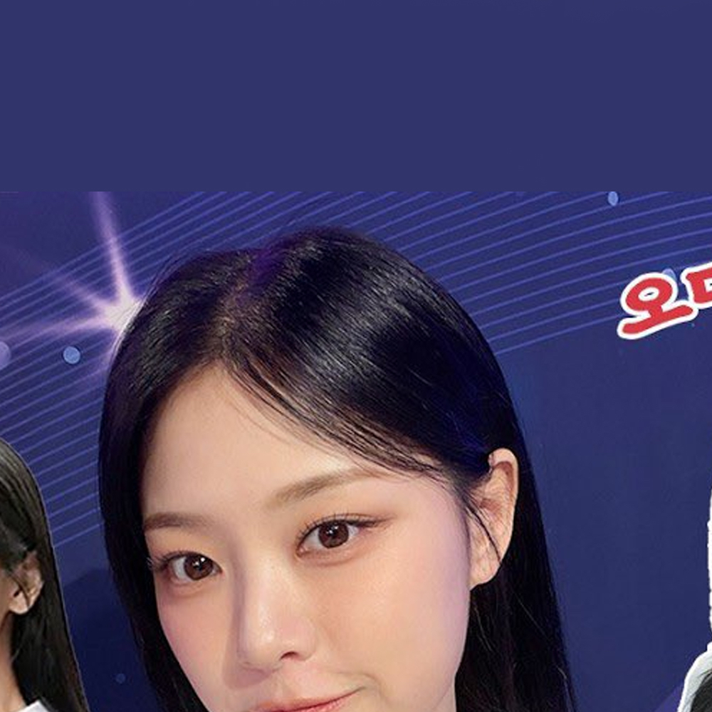 Foto terbaru HyunJin (Loossemble)