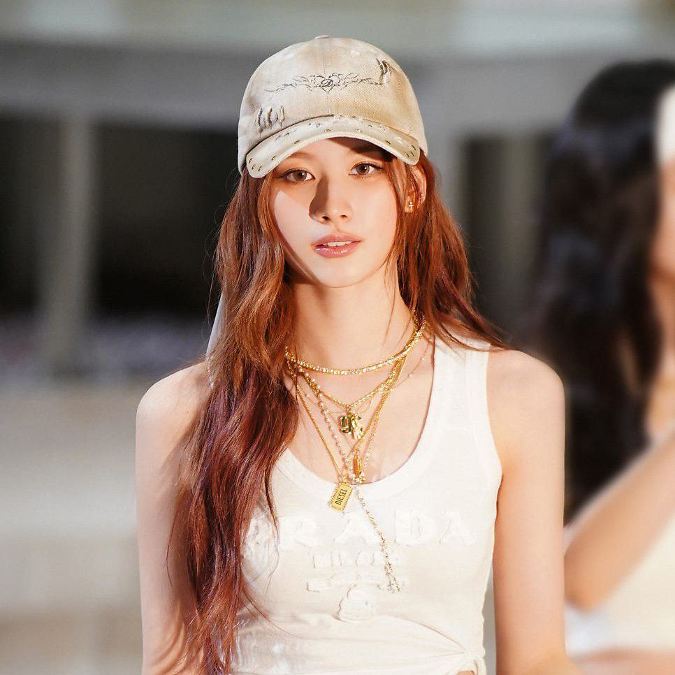 Momen yang diabadikan oleh penggemar Sana (TWICE)